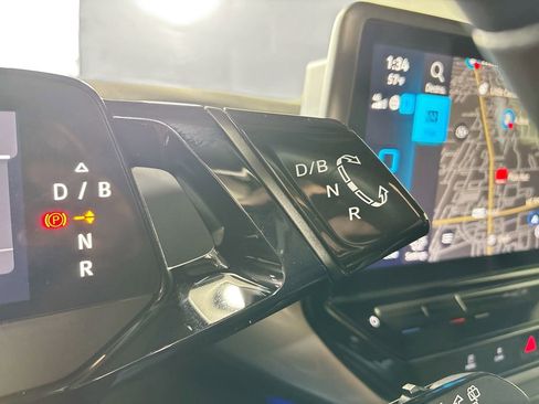 Certified 2023 Volkswagen ID.4 Pro S AWD/4WD image 18