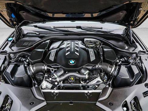 Used 2023 BMW M550i xDrive w/ Executive Package image 29