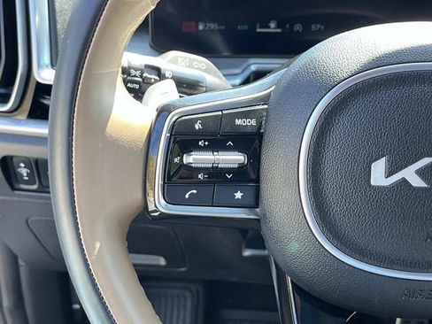 Used 2025 Kia Sorento SX Prestige w/ Olive Brown Leather Package image 33
