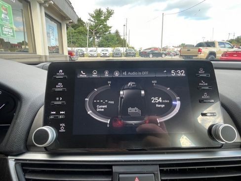 Used 2021 Honda Accord Touring image 34