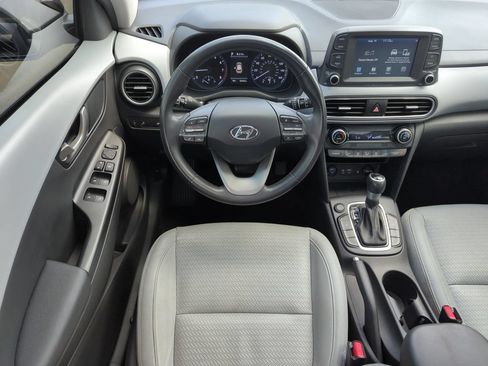 Used 2021 Hyundai Kona Limited w/ Cargo Package FWD image 14