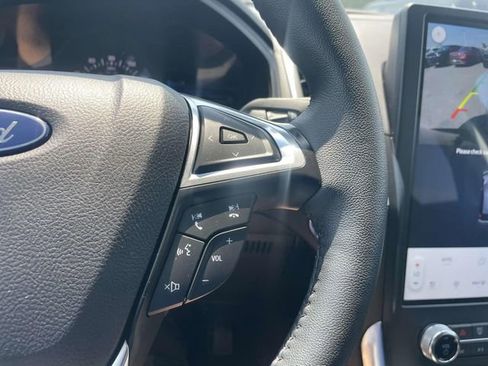 Used 2024 Ford Edge Titanium AWD/4WD image 31
