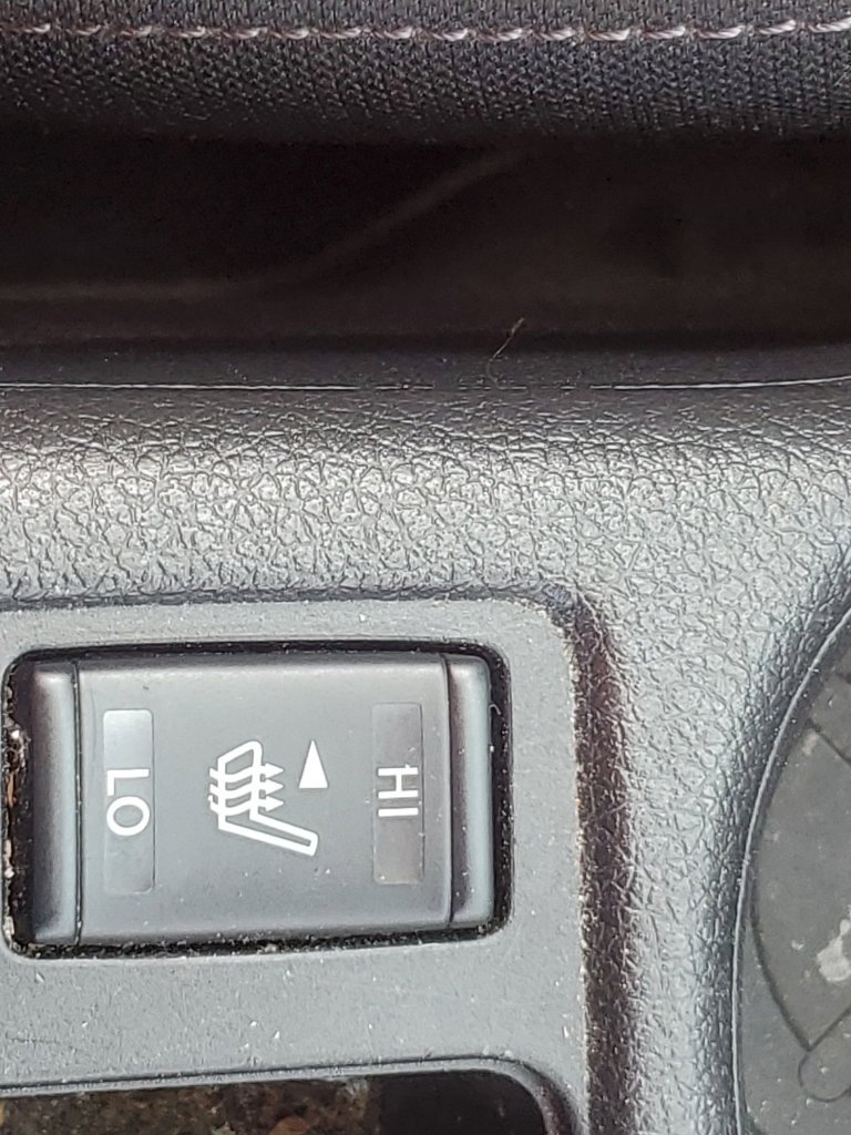 Used 2020 Nissan Rogue SV FWD image 24