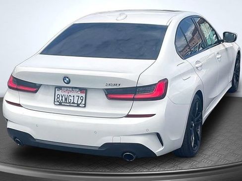 Used 2020 BMW 330i Sedan w/ M Sport Package RWD image 13