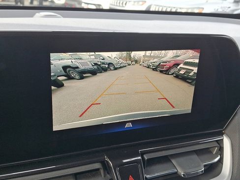 Used 2025 Chevrolet TrailBlazer LT image 27