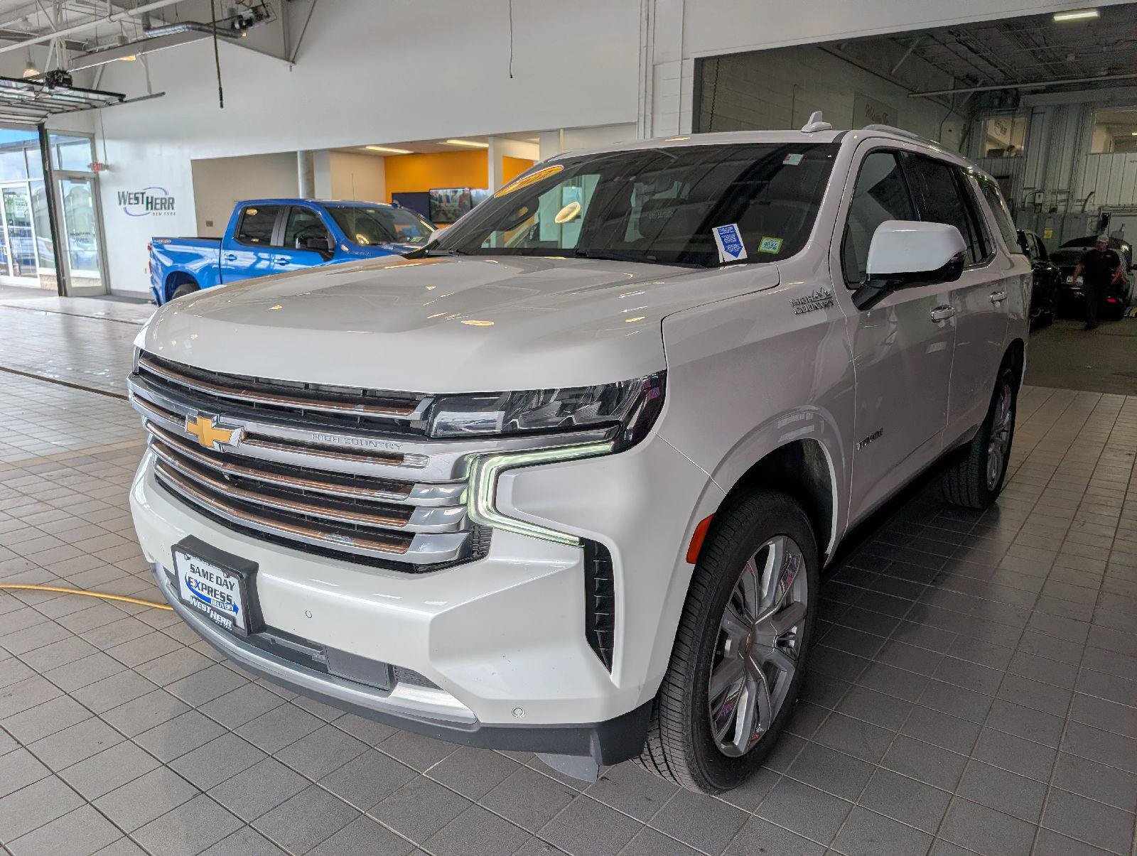 Used 2022 Chevrolet Tahoe High Country AWD/4WD image 4