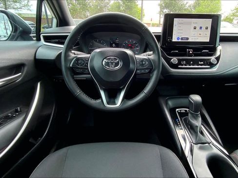 Used 2025 Toyota Corolla SE FWD image 8