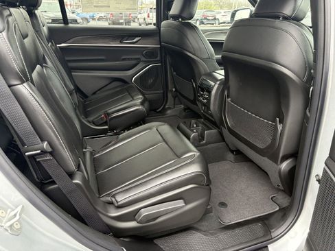 New 2026 Jeep Grand Cherokee L Limited image 12