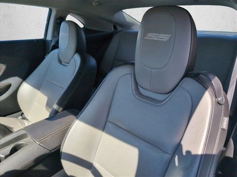 Used 2015 Chevrolet Camaro SS w/ RS Package RWD image 9