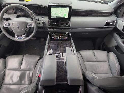 Used 2021 Lincoln Navigator Reserve w/ Luxury Package AWD/4WD image 23