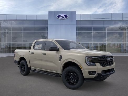 New 2026 Ford Ranger XLT w/ Black Appearance Package RWD image 15