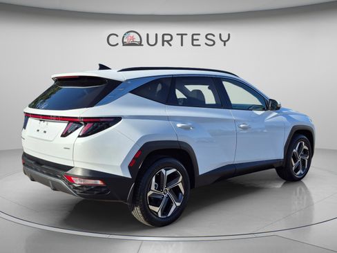 Certified 2023 Hyundai Tucson Limited AWD/4WD image 5