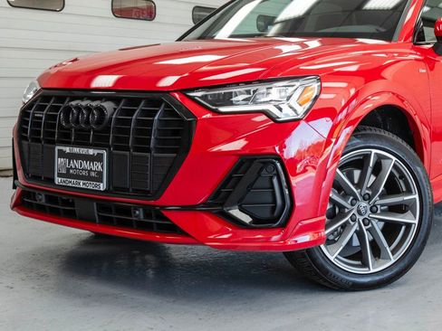 Used 2024 Audi Q3 2.0T Premium w/ Convenience Package image 12