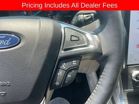 Used 2023 Ford Edge Titanium AWD/4WD image 15