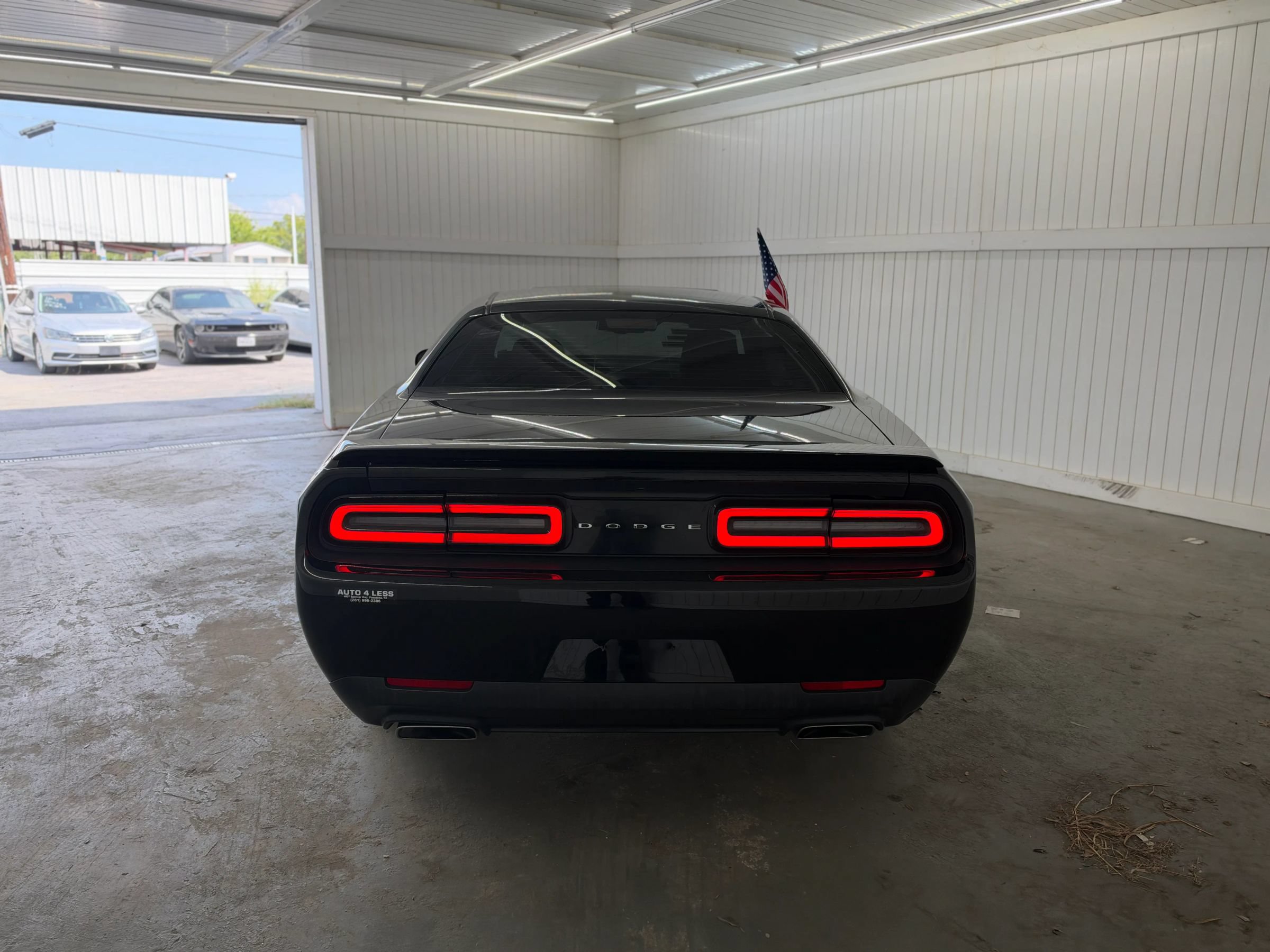 Used 2017 Dodge Challenger R/T RWD image 6