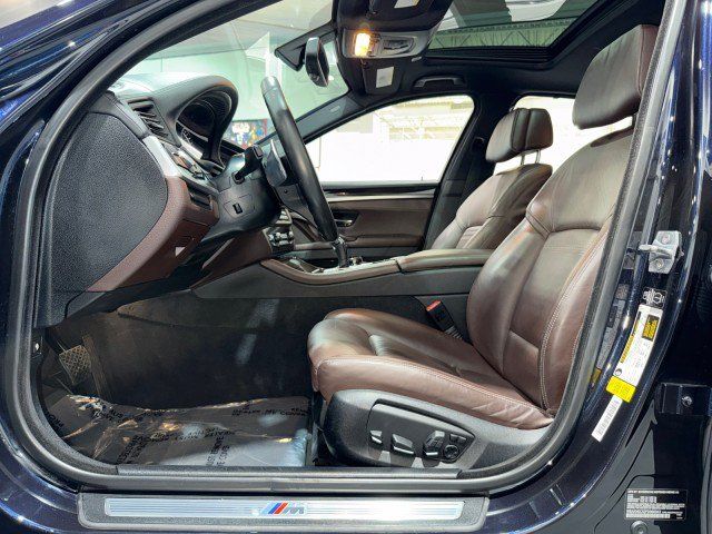 Used 2015 BMW 550i Sedan RWD image 5