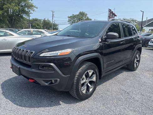 Used 2015 Jeep Cherokee Trailhawk AWD/4WD image 1