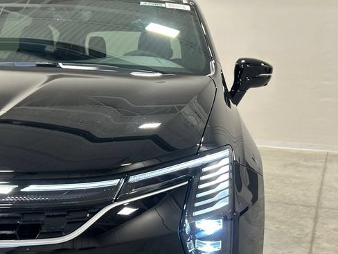 New 2027 Chrysler Pacifica Select FWD image 10