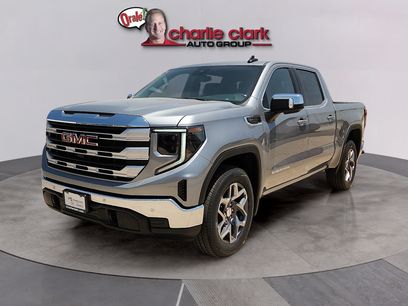 New 2026 GMC Sierra 1500 SLE w/ Preferred Package