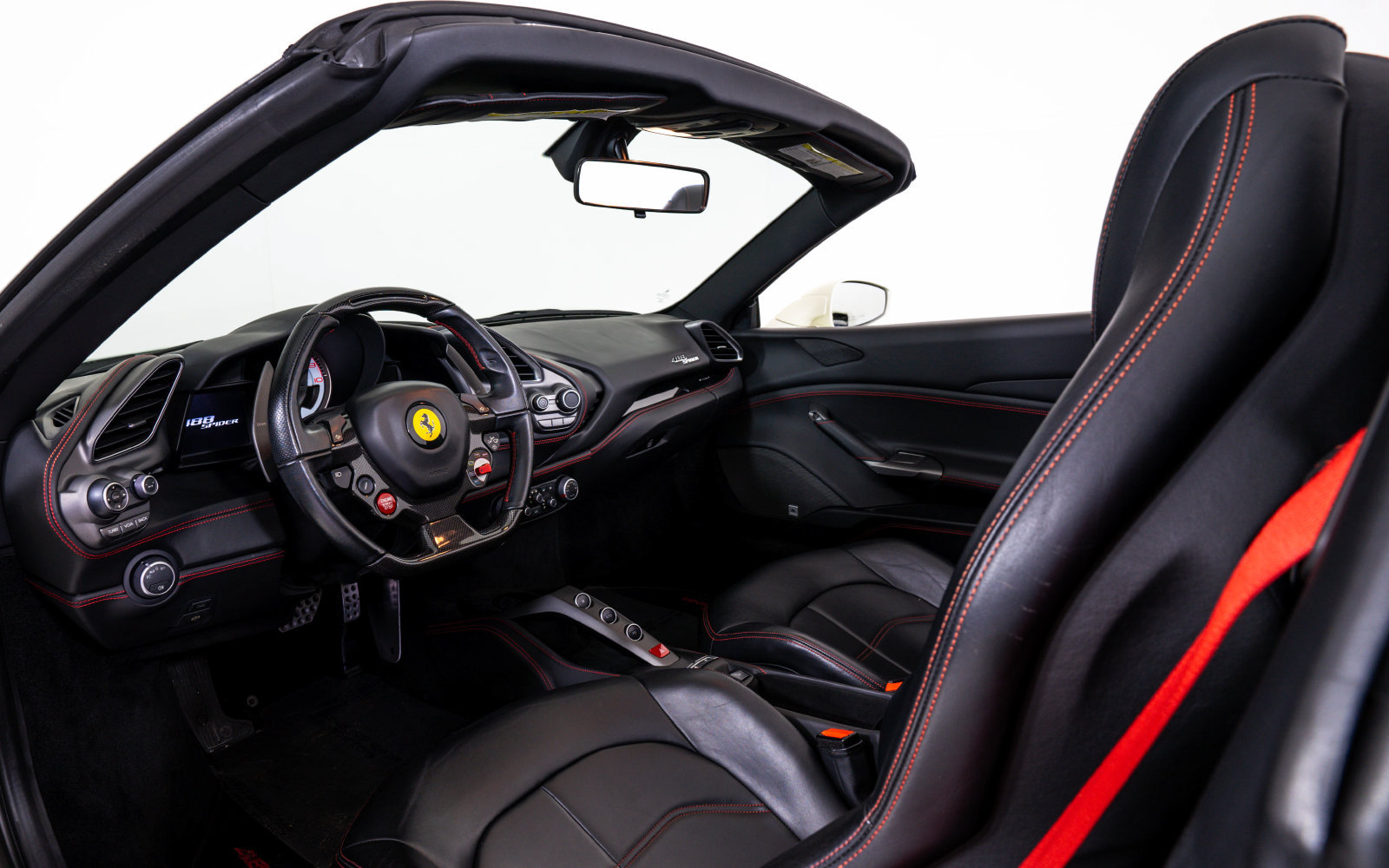 Used 2017 Ferrari 488 Spider RWD image 20