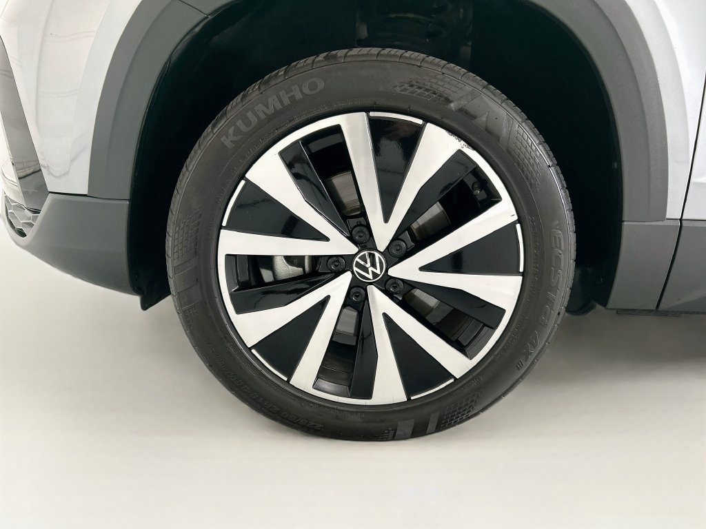 Used 2022 Volkswagen Taos SE FWD image 28