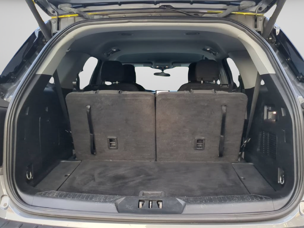 Used 2023 Ford Explorer XLT AWD/4WD image 41