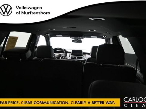 Used 2024 Chevrolet Tahoe LT RWD image 17