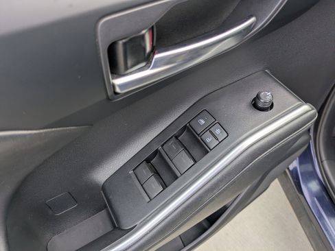 Used 2020 Toyota Highlander XLE image 13