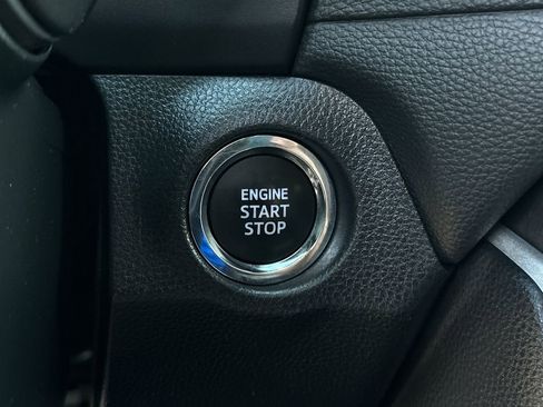 Used 2024 Toyota RAV4 XLE FWD image 30