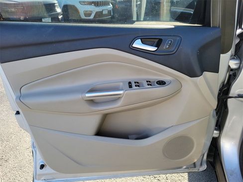 Used 2018 Ford Escape SEL image 13