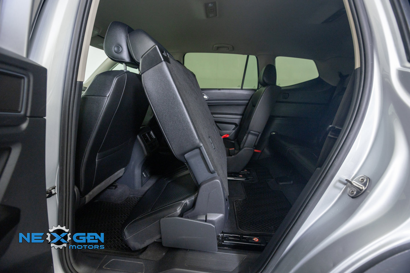 Used 2019 Volkswagen Atlas SE w/ Towing Package AWD/4WD image 29