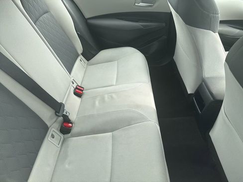 Used 2020 Toyota Corolla LE FWD image 6