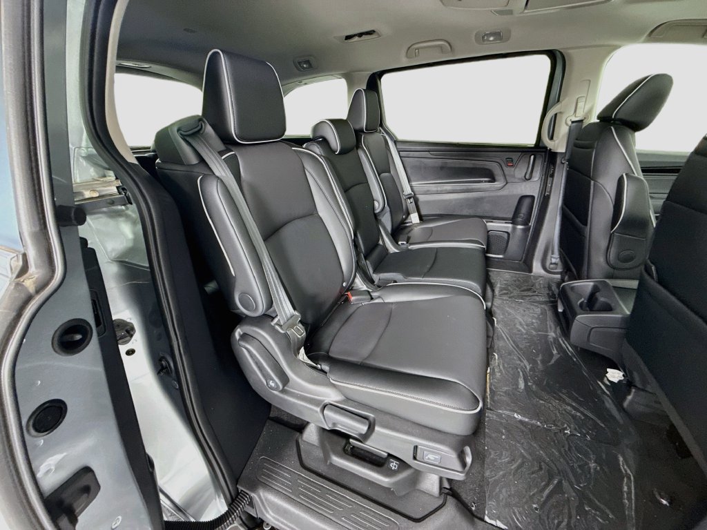 New 2026 Honda Odyssey Touring image 22