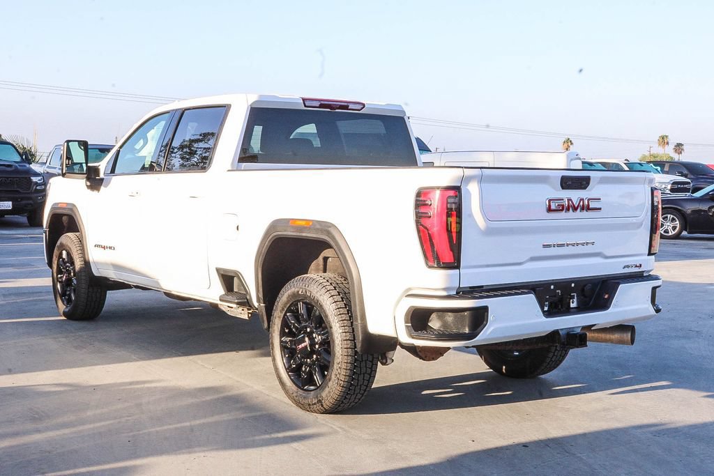 Used 2025 GMC Sierra 2500 AT4 AWD/4WD image 7