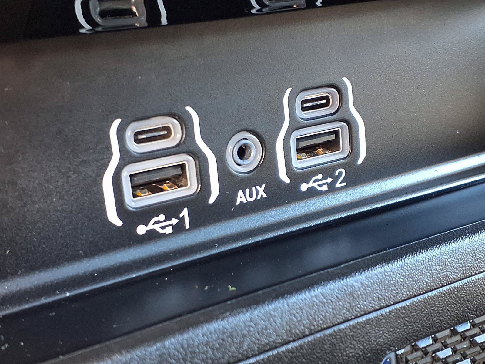 Used 2025 RAM 2500 Laramie AWD/4WD image 27