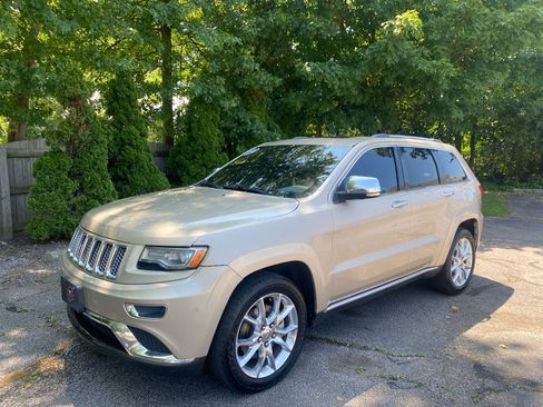 Used 2014 Jeep Grand Cherokee Summit AWD/4WD image 1