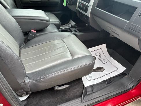 Used 2008 Dodge Dakota Laramie w/ Trailer Tow Group AWD/4WD image 12