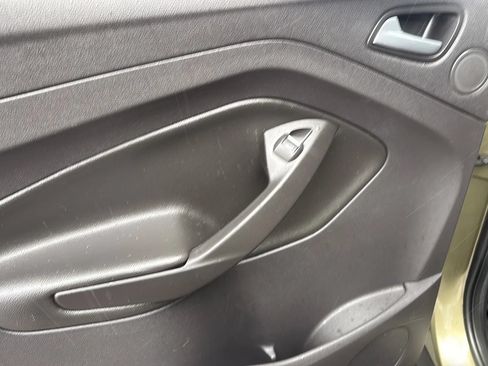 Used 2013 Ford Escape Titanium w/ Parking Technology Pkg FWD image 31