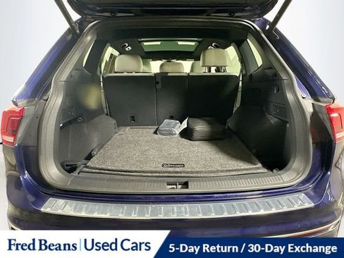 Used 2022 Volkswagen Tiguan SEL R-Line image 29