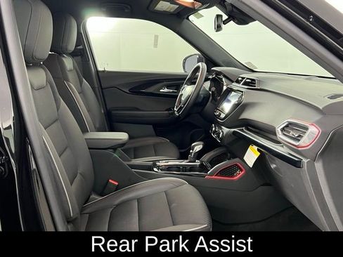 Used 2023 Chevrolet TrailBlazer RS w/ Convenience Package image 11