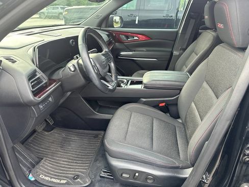 Used 2024 Chevrolet Traverse Z71 w/ Enhanced Driving Package AWD/4WD image 6