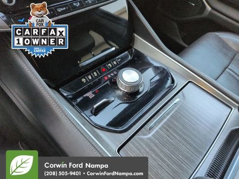 Used 2023 Jeep Wagoneer Series II AWD/4WD image 17