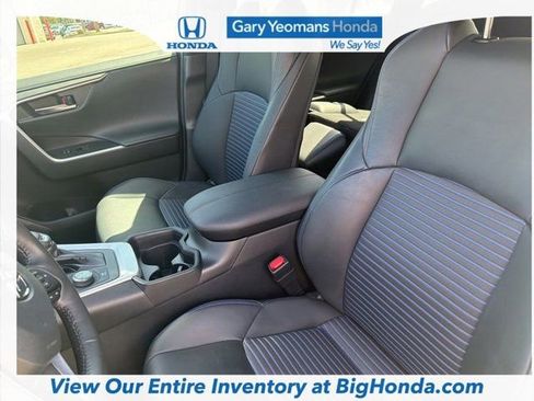 Used 2021 Toyota RAV4 XSE w/ XSE Grade Weather Package image 5