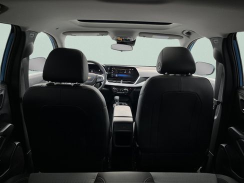 New 2026 Chevrolet Trax LT w/ Sunroof Package image 9