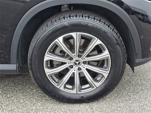 Used 2023 Mercedes-Benz GLC 300 GLC 300 image 8