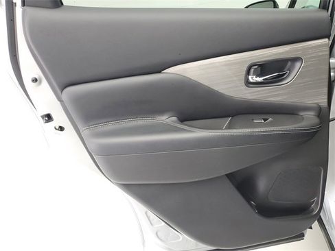 Used 2015 Nissan Murano SL w/ SL Technology Package image 16