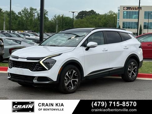 Certified 2025 Kia Sportage EX w/ Premium Package AWD/4WD image 3