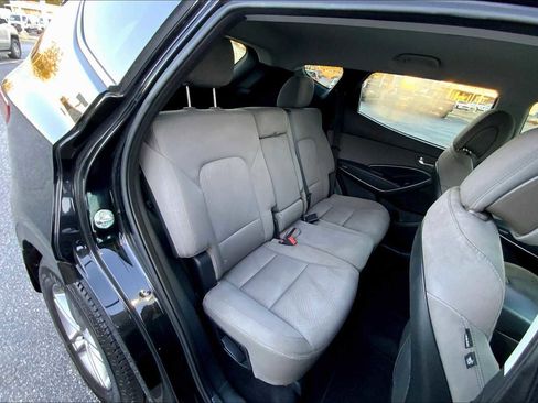 Used 2018 Hyundai Santa Fe Sport w/ 2.4L Value Package 02 image 18