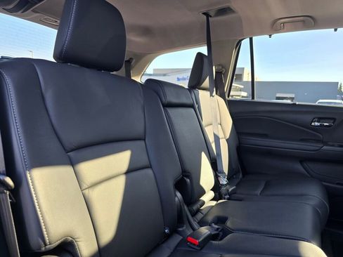 Certified 2022 Honda Pilot Special Edition image 7