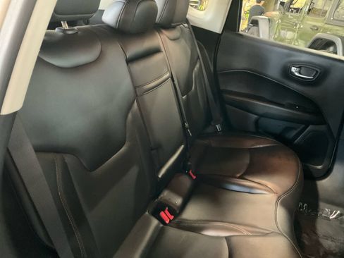 Used 2019 Jeep Compass Limited AWD/4WD image 20